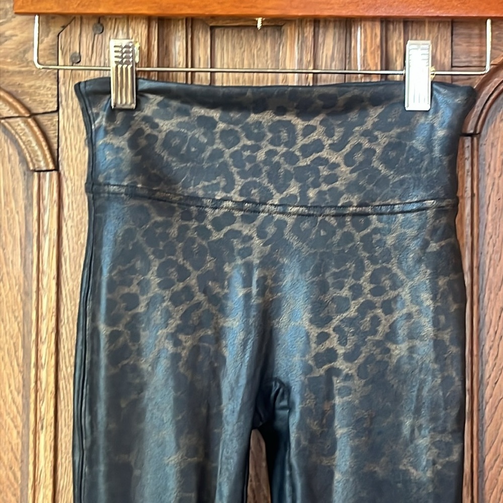 SPANX Faux Leather Metallic Leopard Cheetah Leggings - Picture 6 of 14